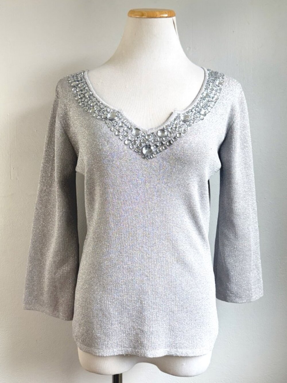 Joseph A Top Size Medium Metallic Silver Rhinestones Stretch Knit 3/4 Sleeves